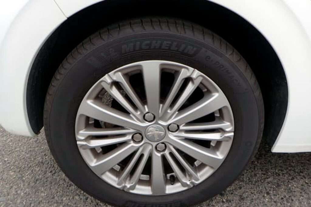 2016 Peugeot 208