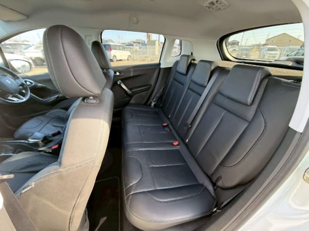 2016 Peugeot 2008 – Leather Edition