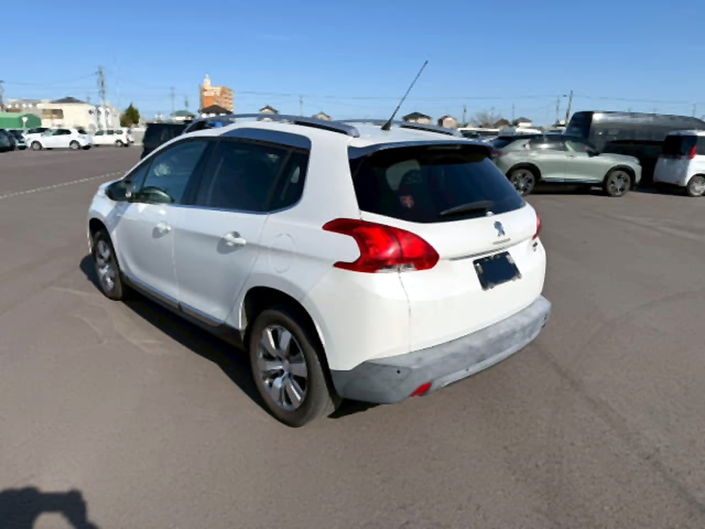2016 Peugeot 2008 – Leather Edition