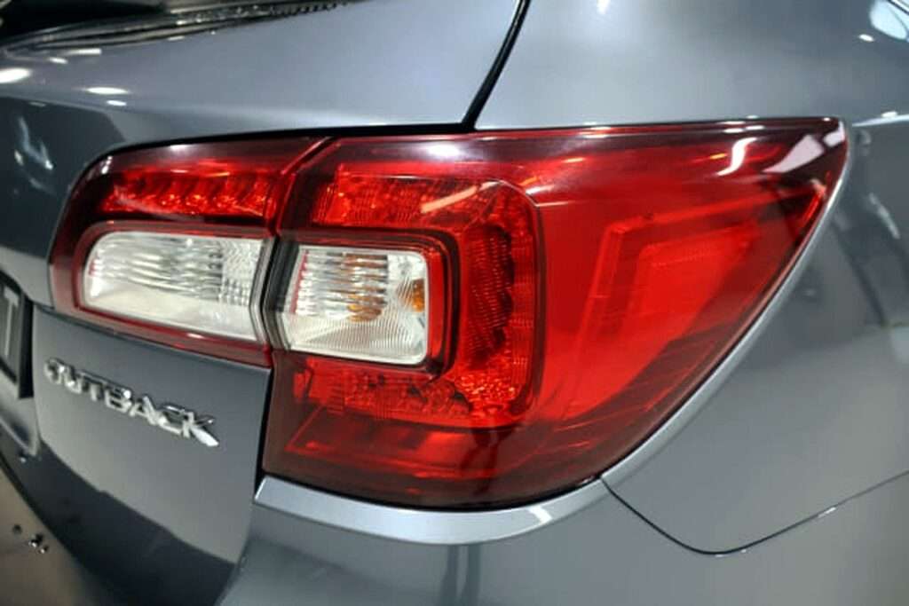 2016 SUBARU Outback 2.5i-S Sunroof AWD CVT