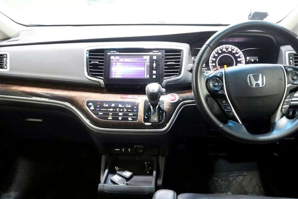 2016 HONDA Odyssey 2.4 EXV-S Sunroof CVT Navi RES