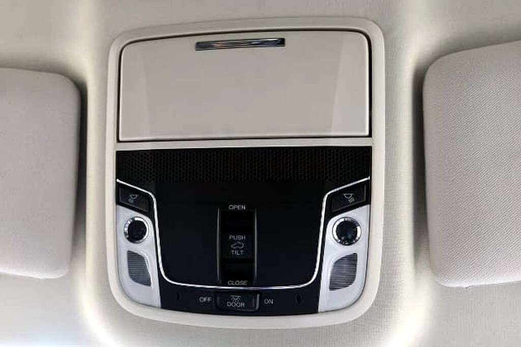 2016 HONDA Odyssey 2.4 EXV-S Sunroof CVT Navi RES