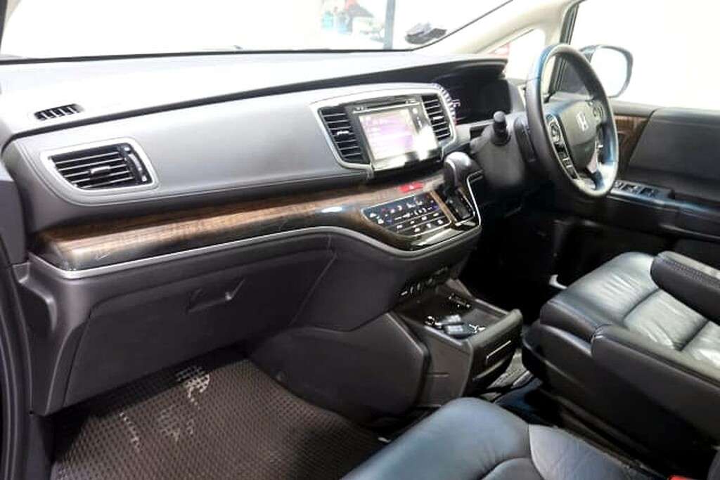 2016 HONDA Odyssey 2.4 EXV-S Sunroof CVT Navi RES